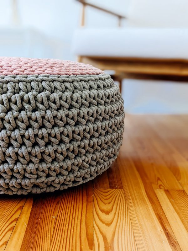 Round rose-brown crochet pouf