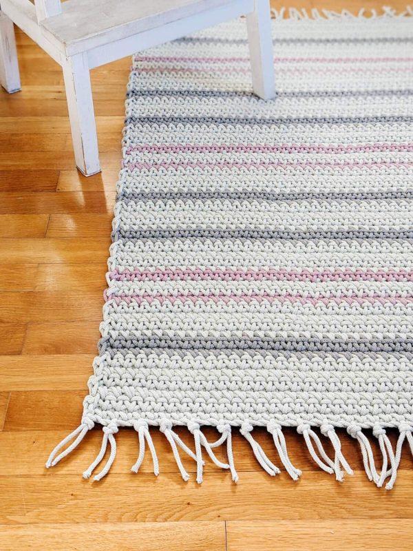Crochet mint striped rug for the children's room