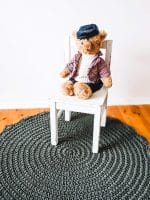 Runder Vintage Teppich für das Kinderzimmer